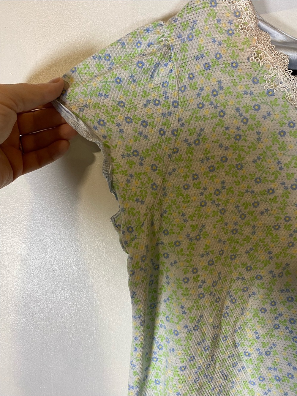 Vintage Floral Nightgown Cottagecore Grandmacore Lace Trim Blue Green L - Picture 4 of 5